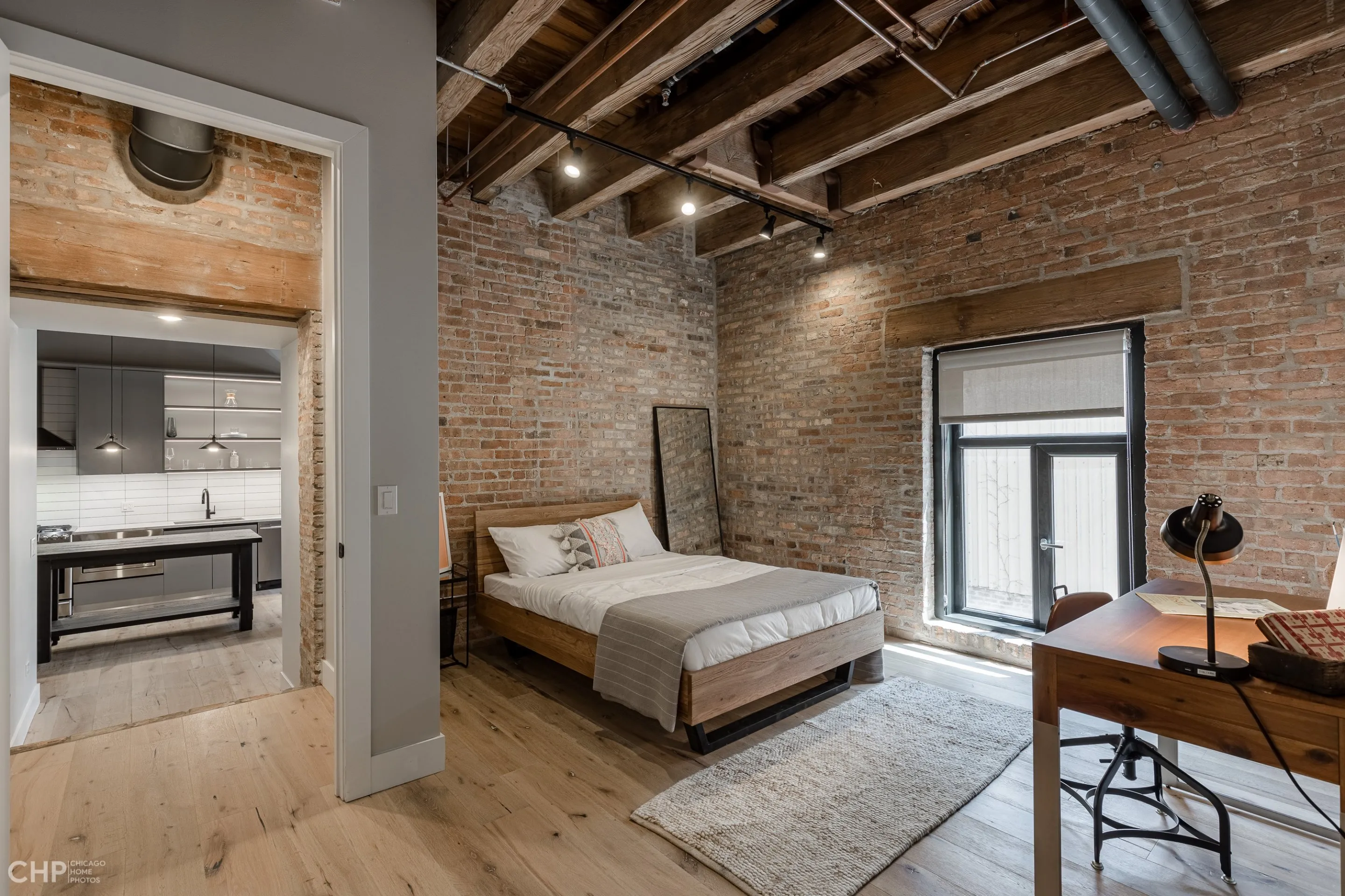 Loft Apartments For Rent In Chicago | Domu - Studio Loft For Rent In Chicago For Young Adults